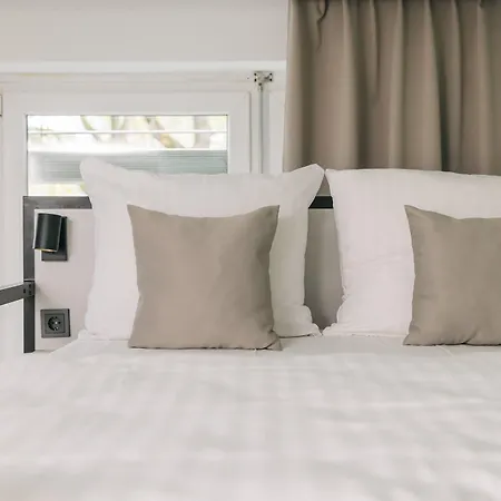 מלון דירות Homaris Frankfurt 3*